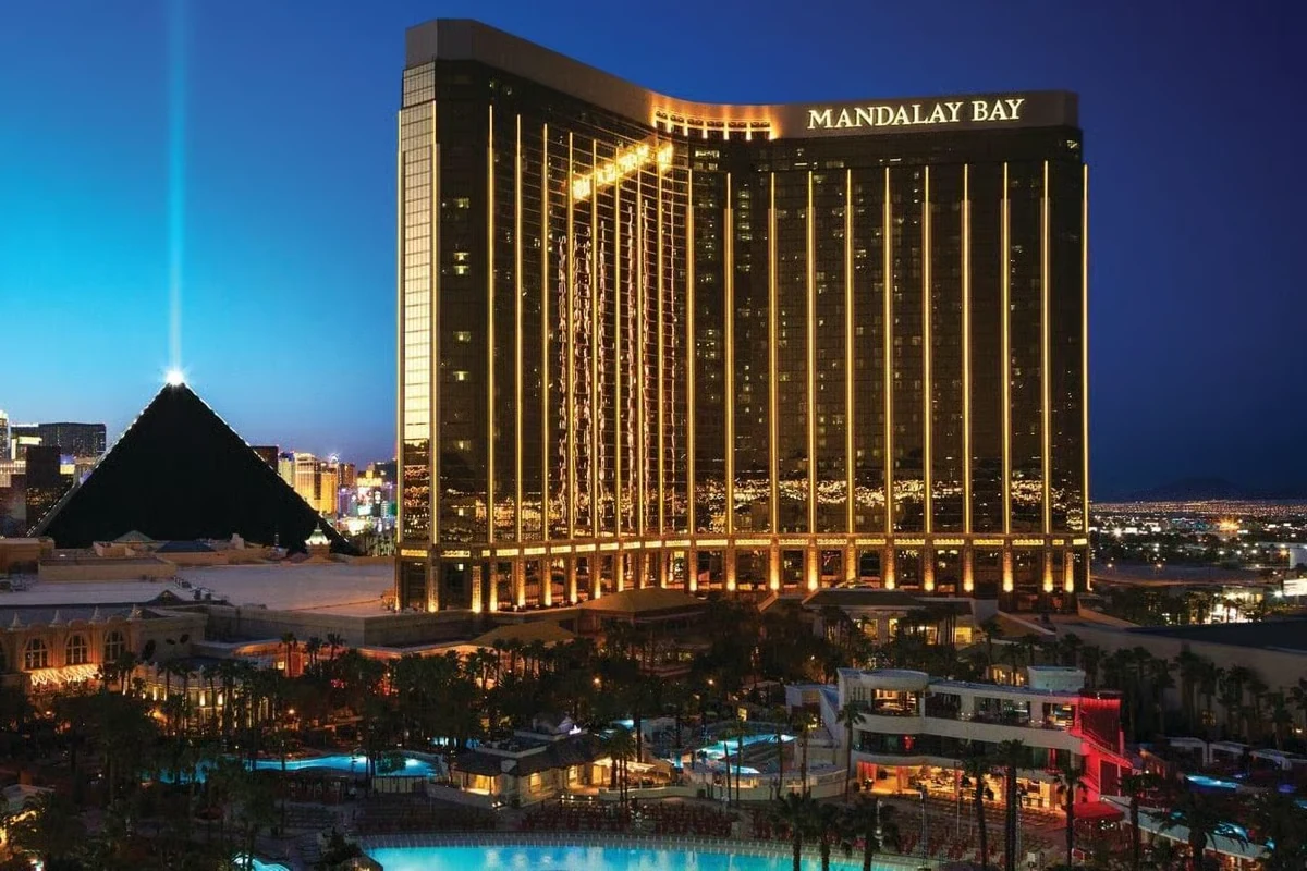 Mandalay Bay Resort and Casino at night